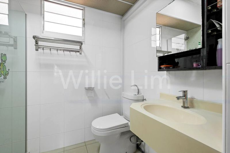 5 Room (5I) HDB for Sale in  461B Bukit Batok West Avenue 8 - Image 2